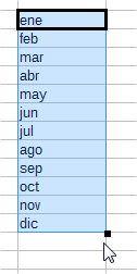 Lista con los nombres de mes abreviados creada